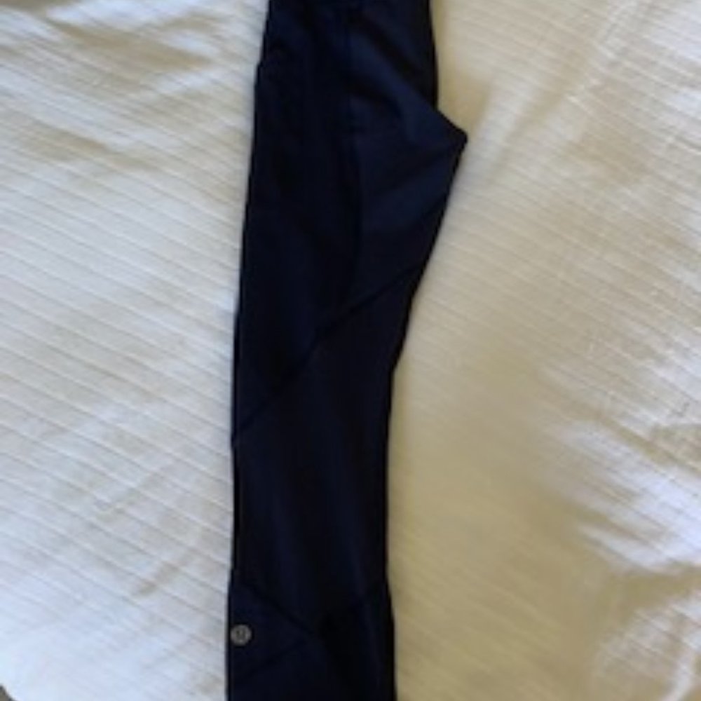 LULULEMON PACE RIVALS 22’ - Picture 3 of 5